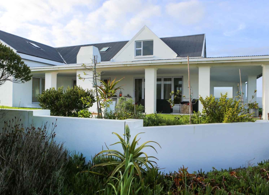 5 Bedroom Property for Sale in Grotto Bay Western Cape